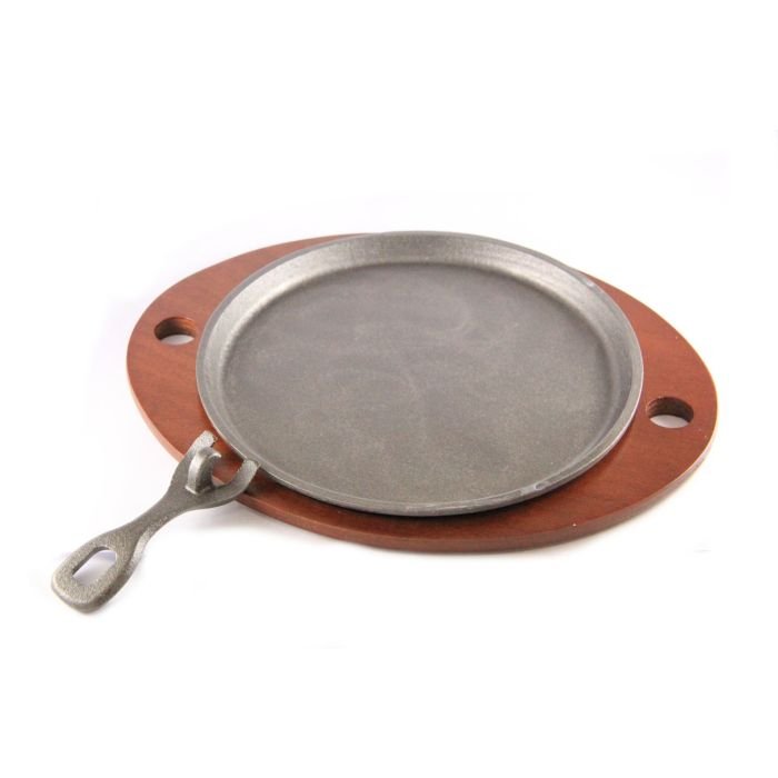 Panniņa servējamā ø 24cm uz koka paliktņa